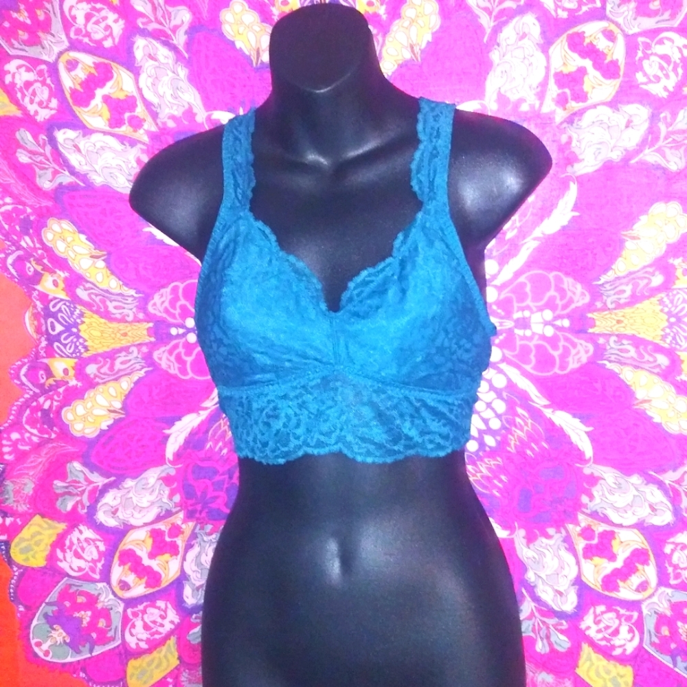 Nwot!Vs PINK LACE*BRALETTE M